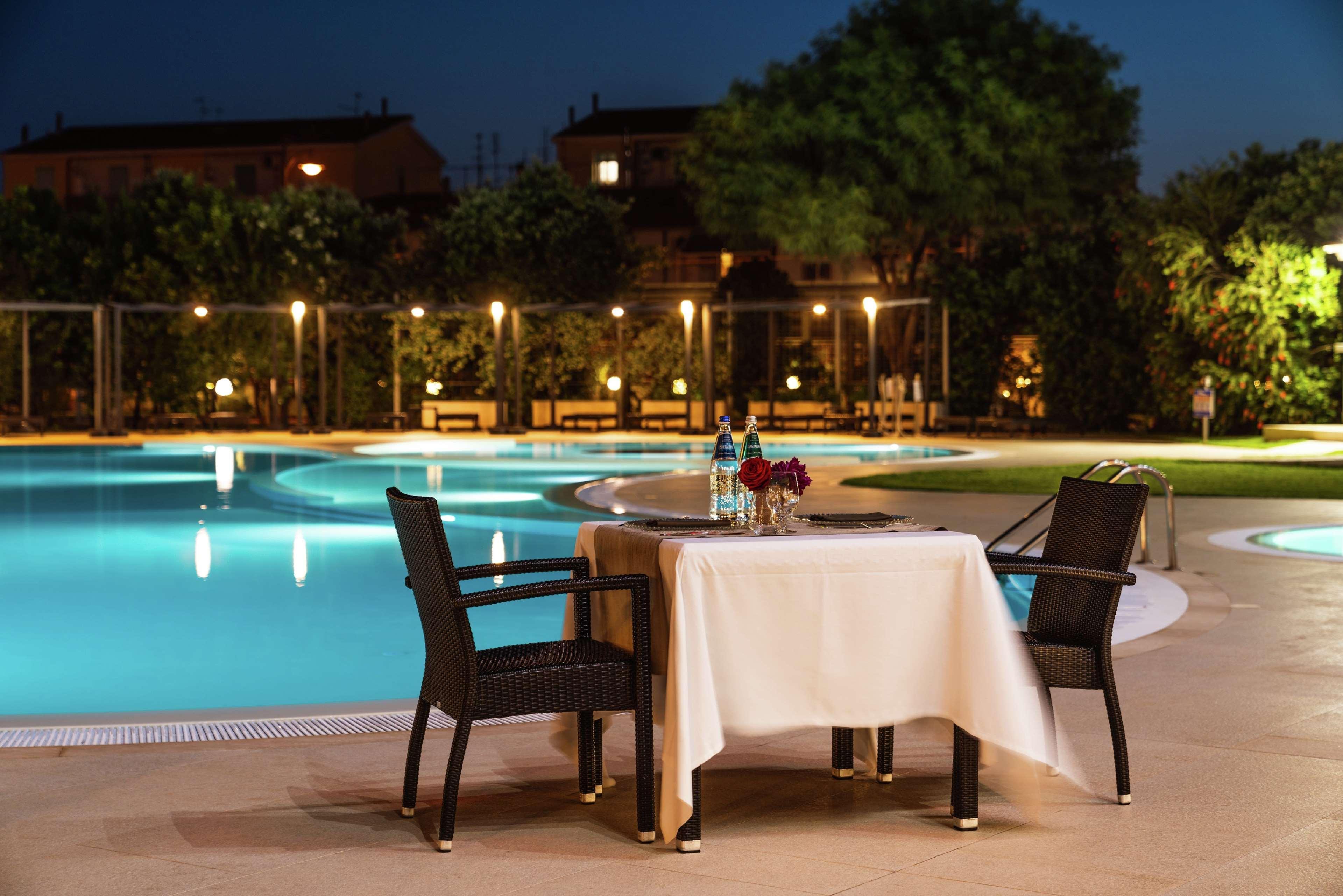 Delta Hotels By Marriott Olbia Sardinia Exterior foto