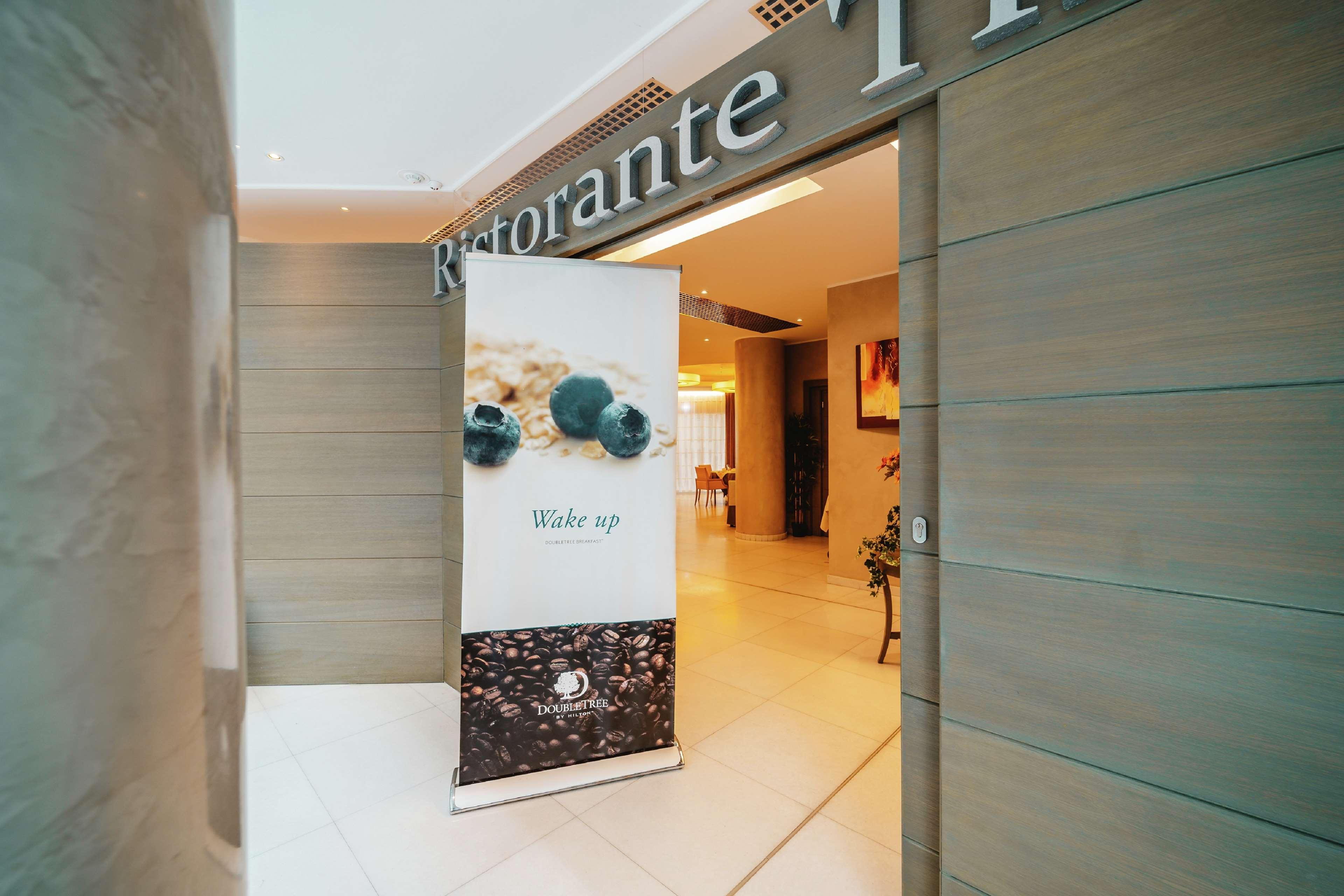 Delta Hotels By Marriott Olbia Sardinia Exterior foto